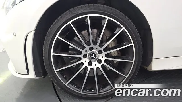 Mercedes-Benz CLS-Class 2018 thumb 5