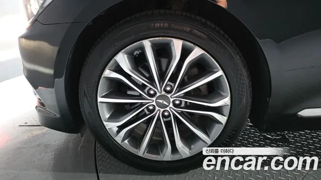 Hyundai Genesis 2015 thumb 4