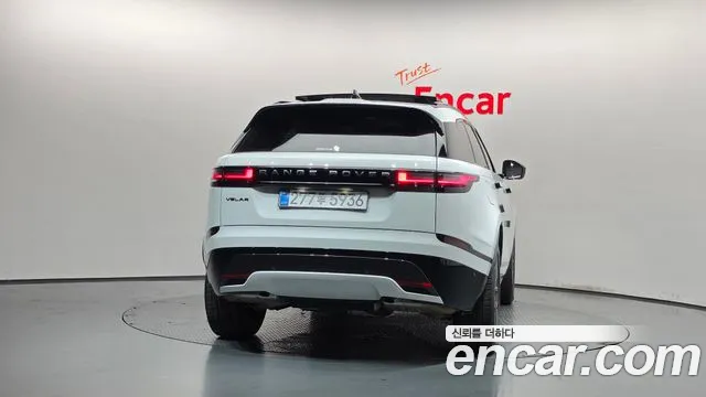 Land Rover Range Rover Velar 2025 thumb 4