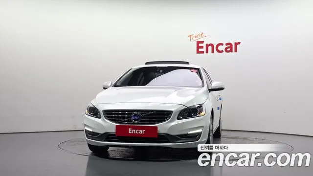 Volvo S60 2014 thumb 3