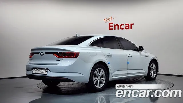 Renault-KoreaSamsung Megane 2018 thumb 2