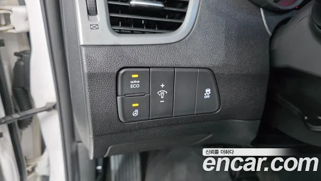Hyundai Avante 2013 thumb 11