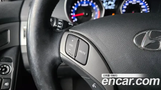 Hyundai Avante 2013 thumb 12