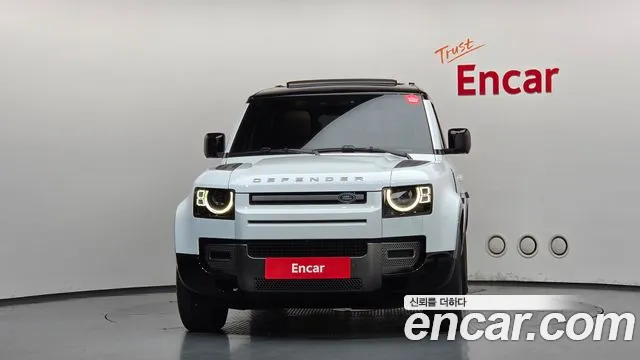Land Rover Defender 2025 thumb 3