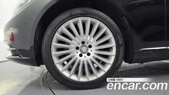 Mercedes-Benz S-Класс 2015 thumb 5