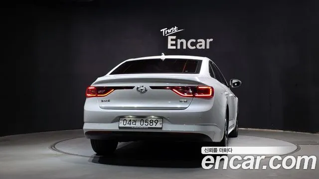 Renault-KoreaSamsung Megane 2016 thumb 4