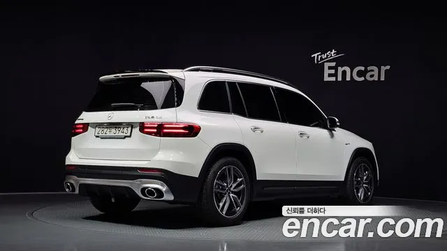 Mercedes-Benz GLB 2025 thumb 2