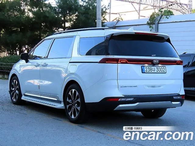Kia Carnival 2020 thumb 3