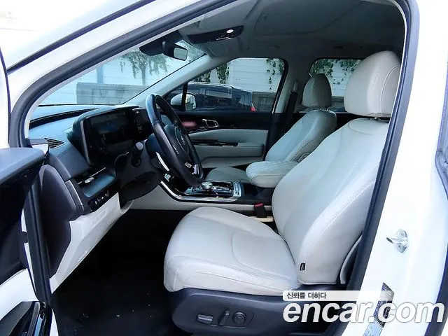 Kia Carnival 2020 thumb 5