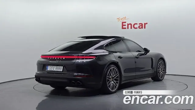 Porsche Panamera 2024 thumb 2