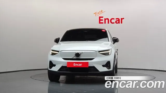 Volvo C40 2022 thumb 3