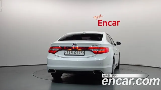 Hyundai Grandeur 2015 thumb 4