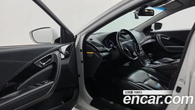 Hyundai Grandeur 2015 thumb 10