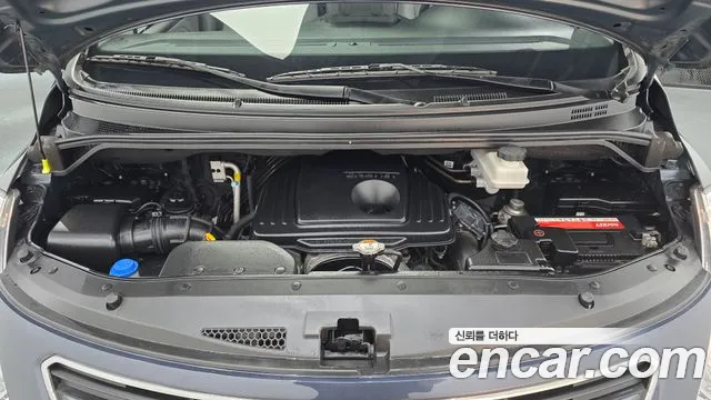 Hyundai Starex 2016 thumb 6