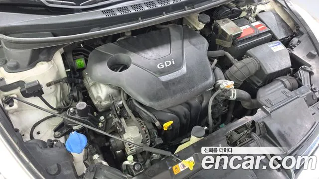 Hyundai Avante 2014 thumb 6
