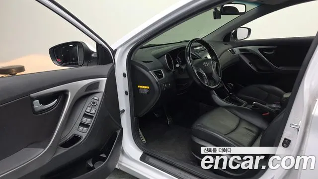 Hyundai Avante 2014 thumb 10