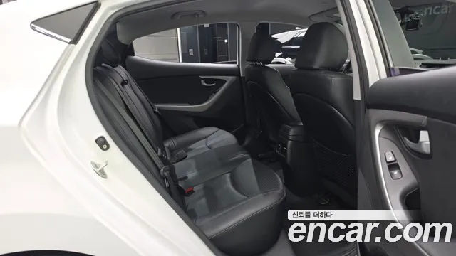 Hyundai Avante 2014 thumb 12