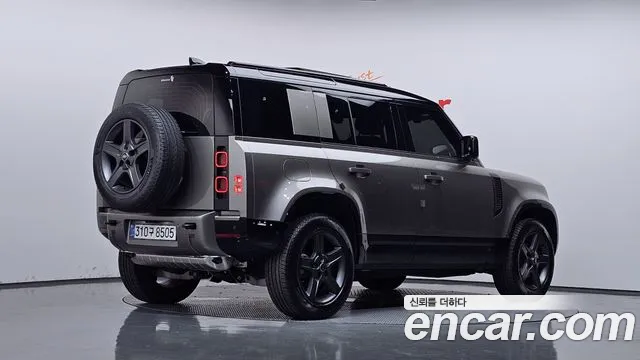 Land Rover Defender 2025 thumb 2