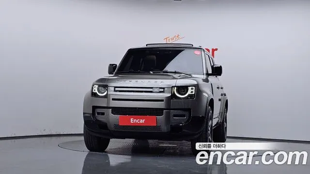 Land Rover Defender 2025 thumb 3