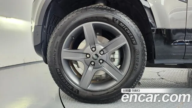 Land Rover Defender 2025 thumb 5