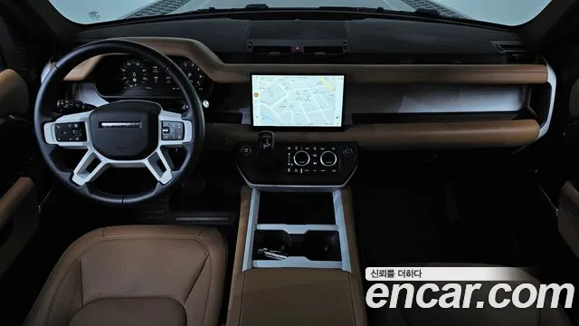 Land Rover Defender 2025 thumb 7