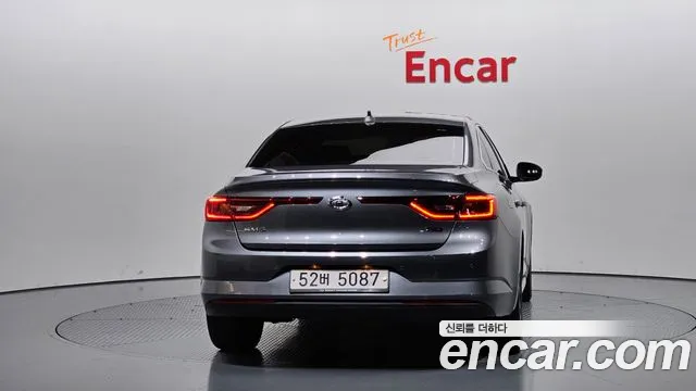 Renault-KoreaSamsung Megane 2016 thumb 3