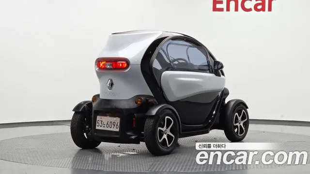 Renault-KoreaSamsung Twizy 2019 thumb 2