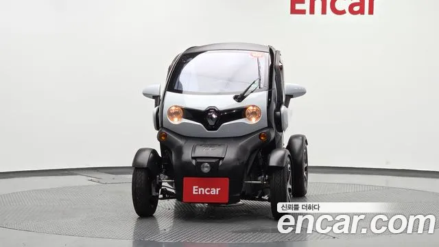 Renault-KoreaSamsung Twizy 2019 thumb 3