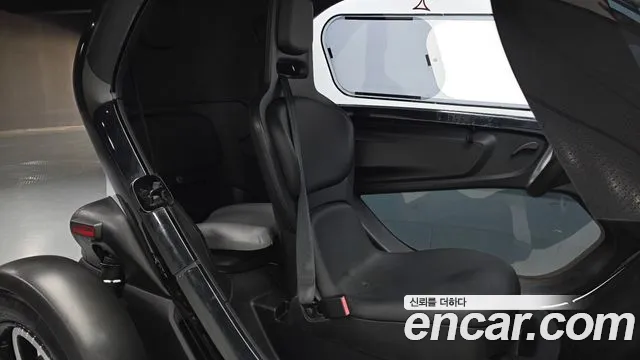 Renault-KoreaSamsung Twizy 2019 thumb 11