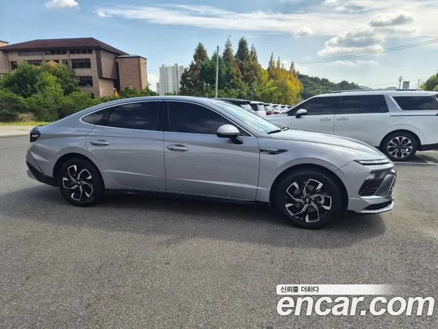 Hyundai Sonata 2025 thumb 4