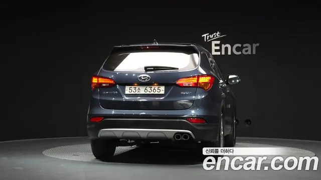 Hyundai Santa Fe 2014 thumb 4