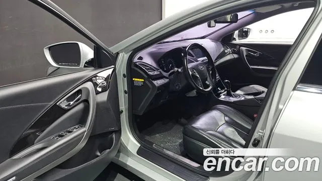Hyundai Grandeur 2015 thumb 10