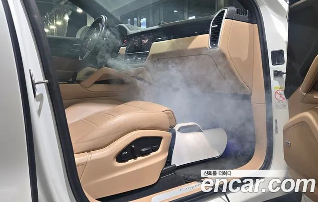 Porsche Cayenne 2023 thumb 3