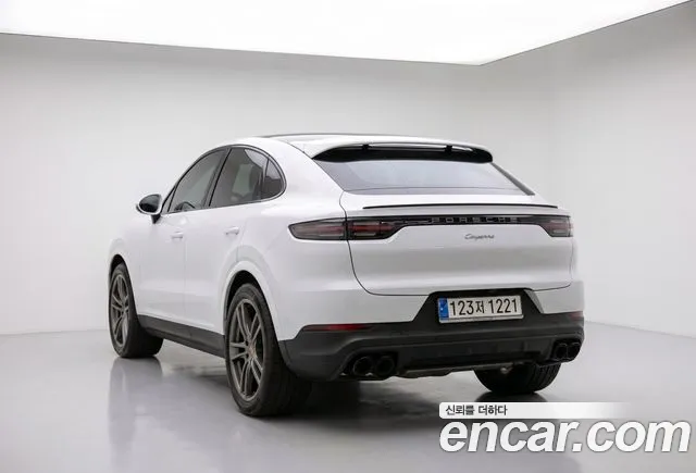 Porsche Cayenne 2023 thumb 7