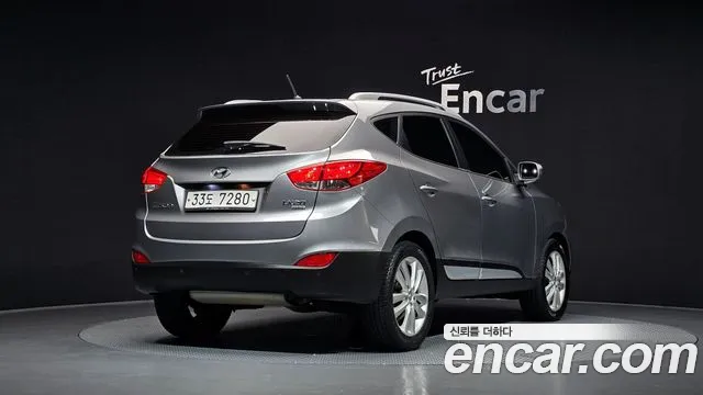 Hyundai Tucson 2011 thumb 2
