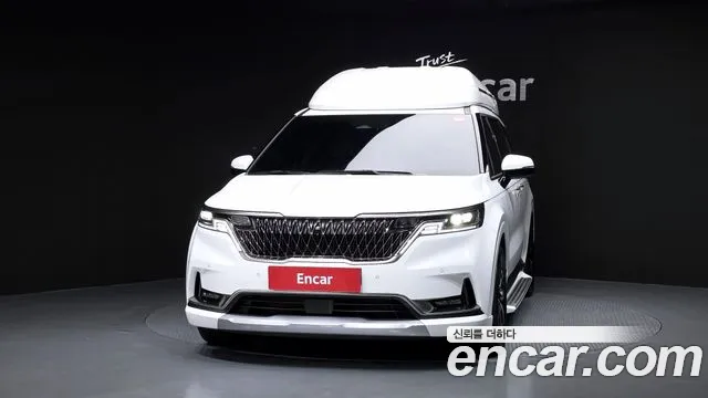 Kia Carnival 2023 thumb 3