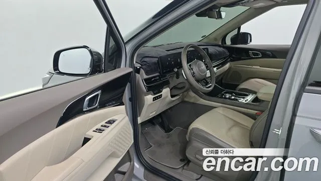 Kia Carnival 2024 thumb 9