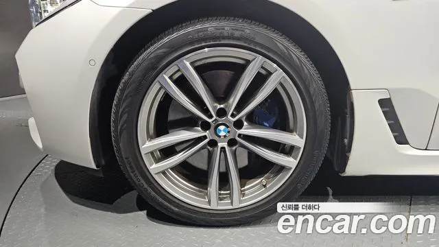 BMW Gran Turismo 2019 thumb 4