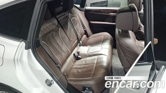 BMW Gran Turismo 2019 thumb 10