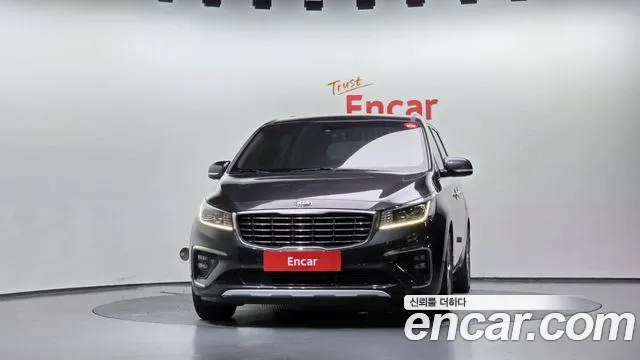 Kia Carnival 2018 thumb 3