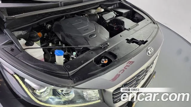 Kia Carnival 2018 thumb 6