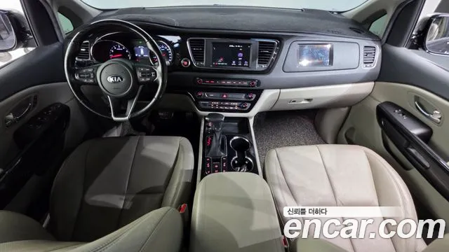 Kia Carnival 2018 thumb 7
