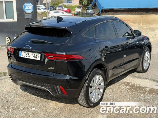Jaguar E-Pace 2019 thumb 4