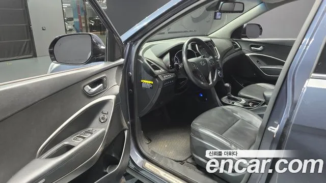 Hyundai Santa Fe 2016 thumb 10