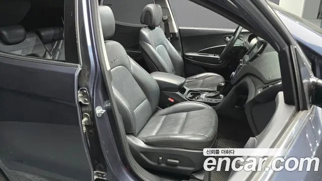 Hyundai Santa Fe 2016 thumb 12