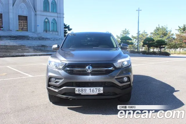 KG_Mobility_Ssangyong Rexton 2018 thumb 11