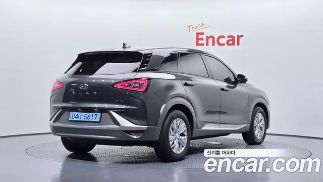 Hyundai Nexo 2024 thumb 2