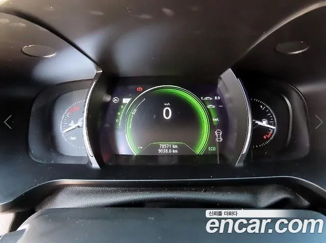 Renault-KoreaSamsung Megane 2018 thumb 9