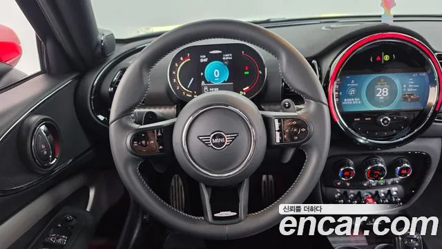 MINI Clubman 2023 thumb 12