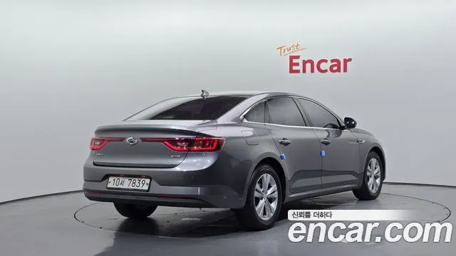 Renault-KoreaSamsung Megane 2017 thumb 2